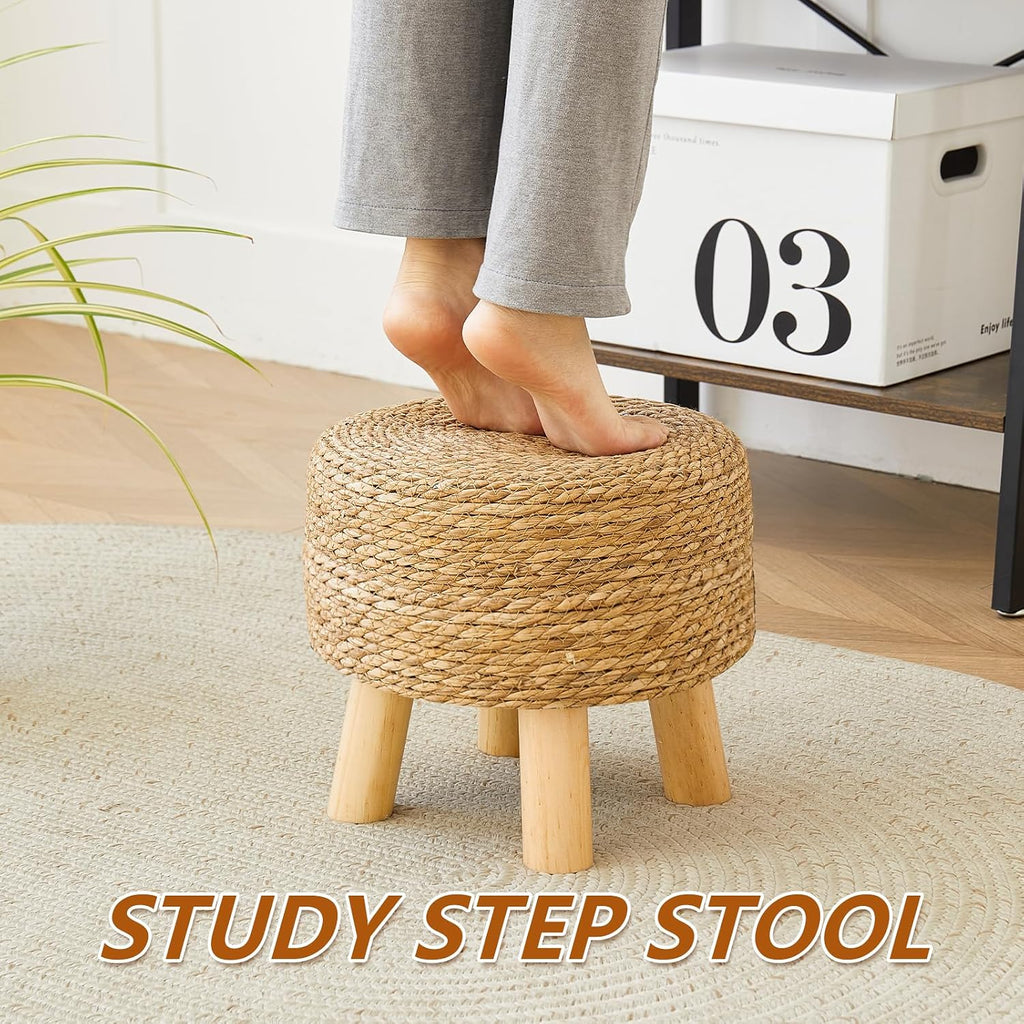 Round Seagrass Footstool, Natural Woven Ottoman with Wood Legs, Multifunctional Accent Stool