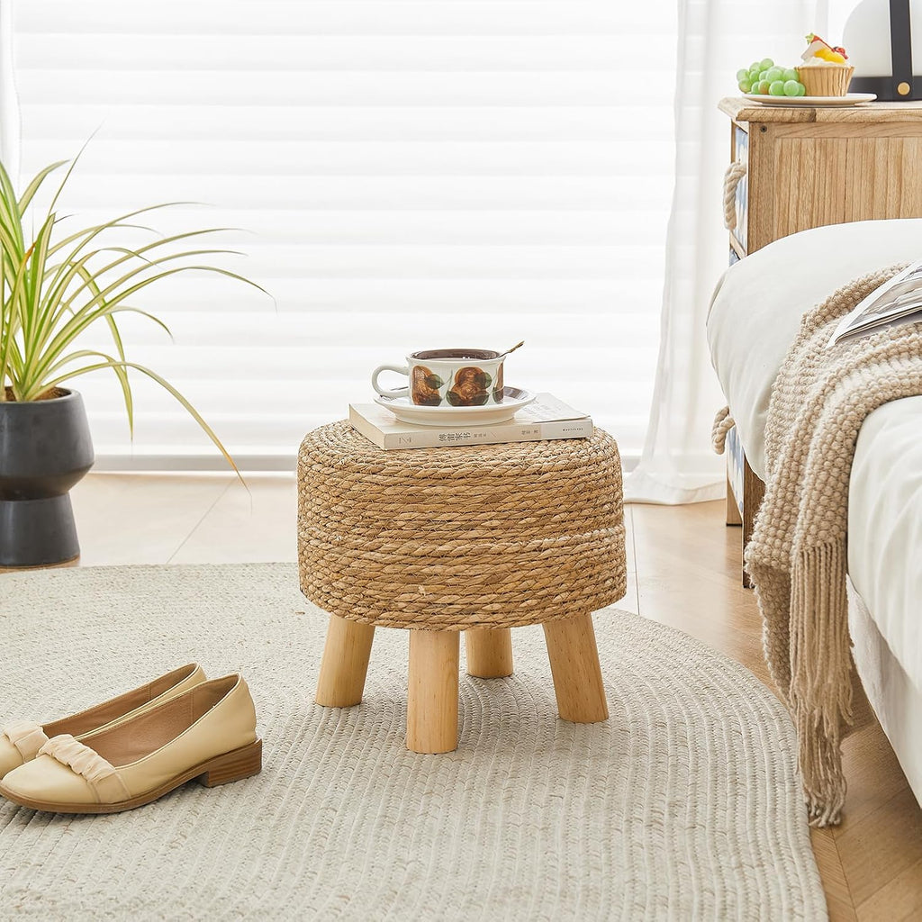 Round Seagrass Footstool, Natural Woven Ottoman with Wood Legs, Multifunctional Accent Stool